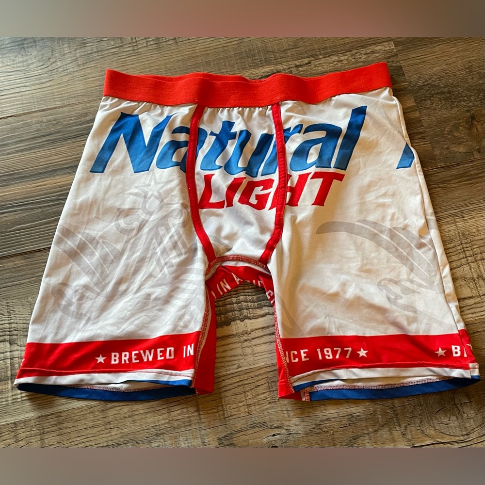 Men’s Natural Light boxer brief size large (36-38)